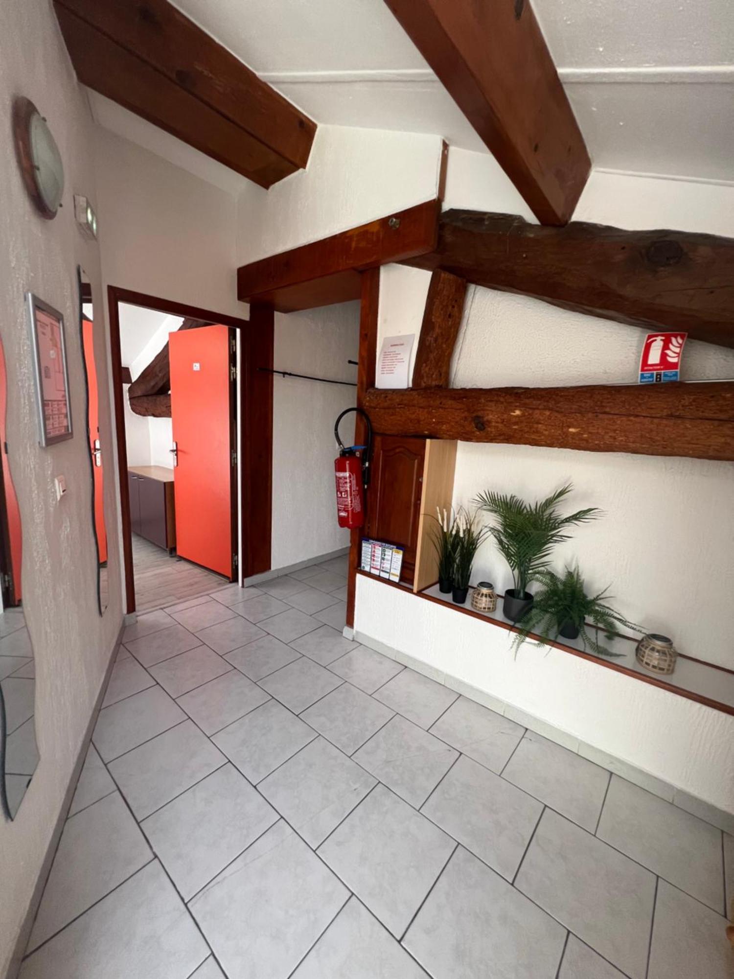 L'Oustaou Castellane Hostel Ngoại thất bức ảnh