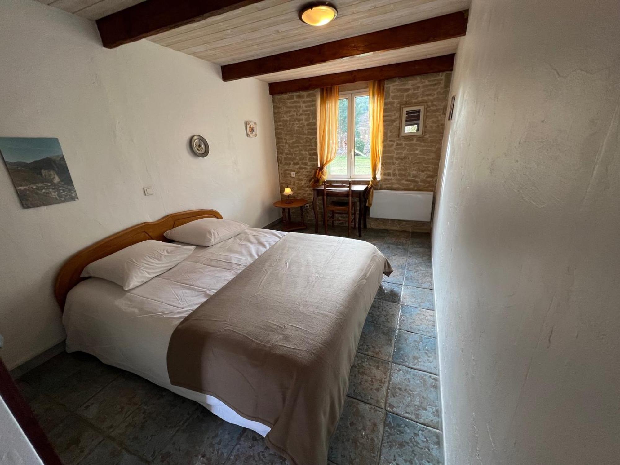 L'Oustaou Castellane Hostel Ngoại thất bức ảnh